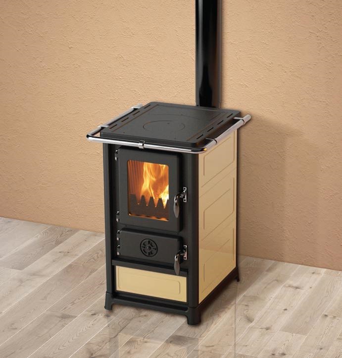 маленькая дровяная печь